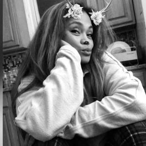 Meet your Posher, Vilda